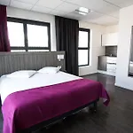 Tulip Residences Apartahotel 3*