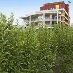 Tulip Residences Apartahotel
